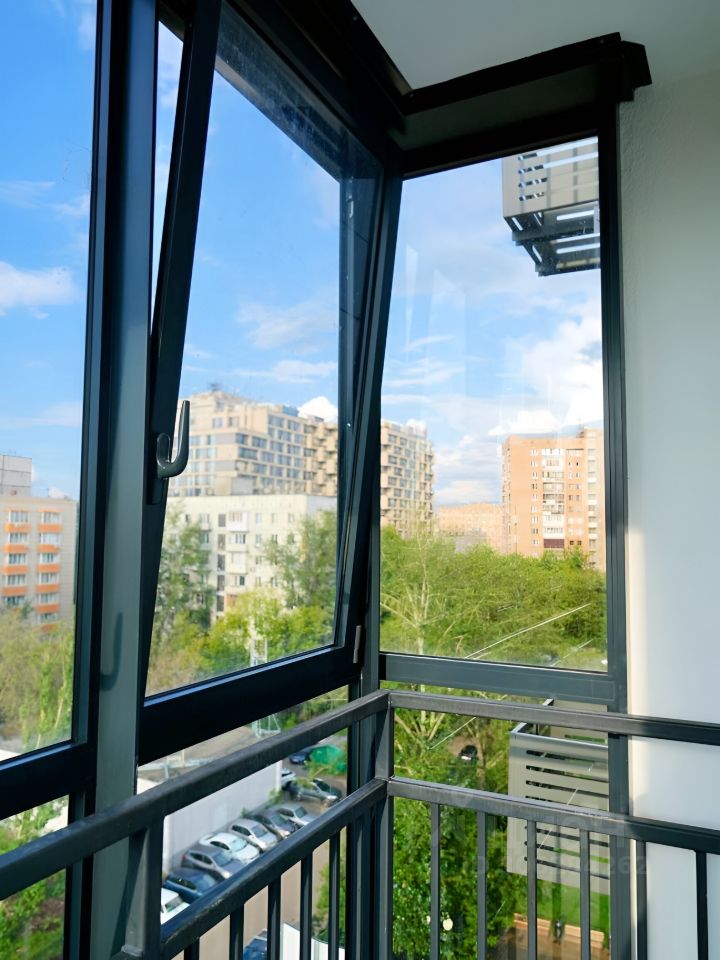 Продажа 3-комн квартиры на вторичном рынке улица Годовикова, 10