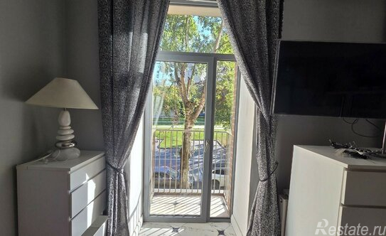 Продажа 1-комн квартиры на вторичном рынке улица Берзарина,  д. 12