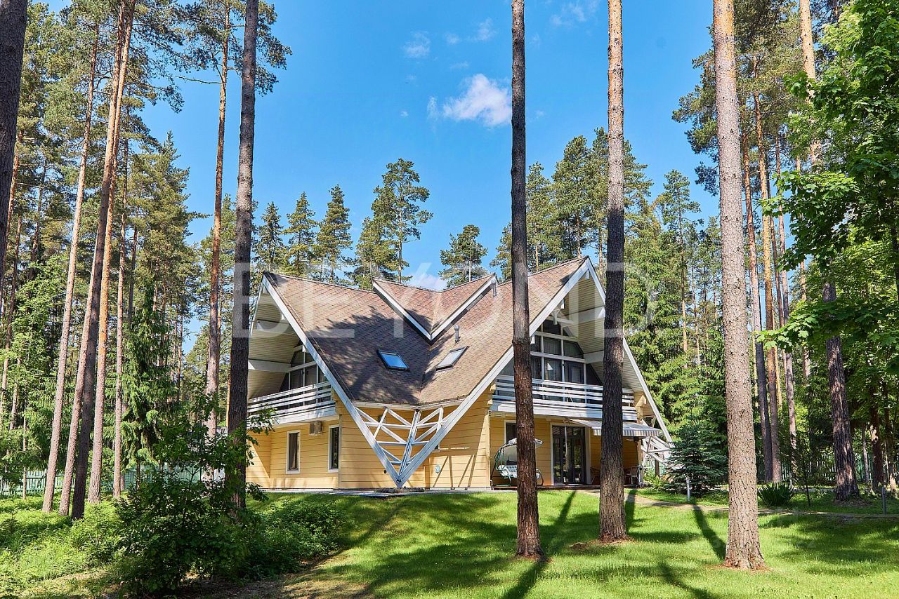 Продажа дома Зеленогорск, Курортная улица, 26к5