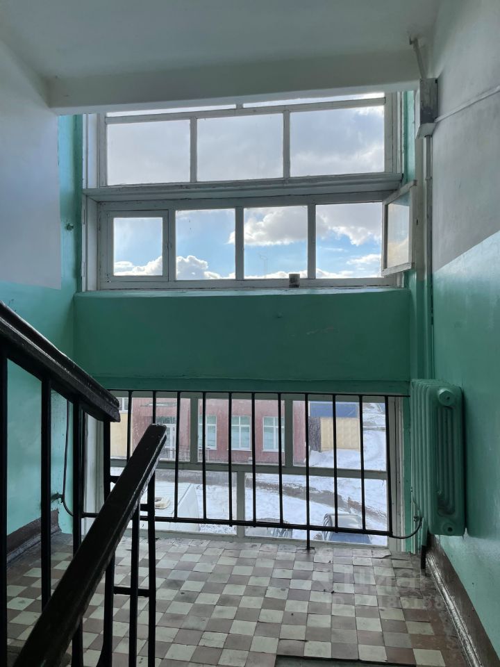 Продажа 3-комн квартиры на вторичном рынке Имени Морозова городской поселок, улица Хесина, 13