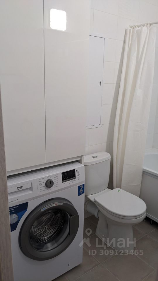 Аренда 1-комн квартиры на вторичном рынке Сиреневый бульвар, 4/1