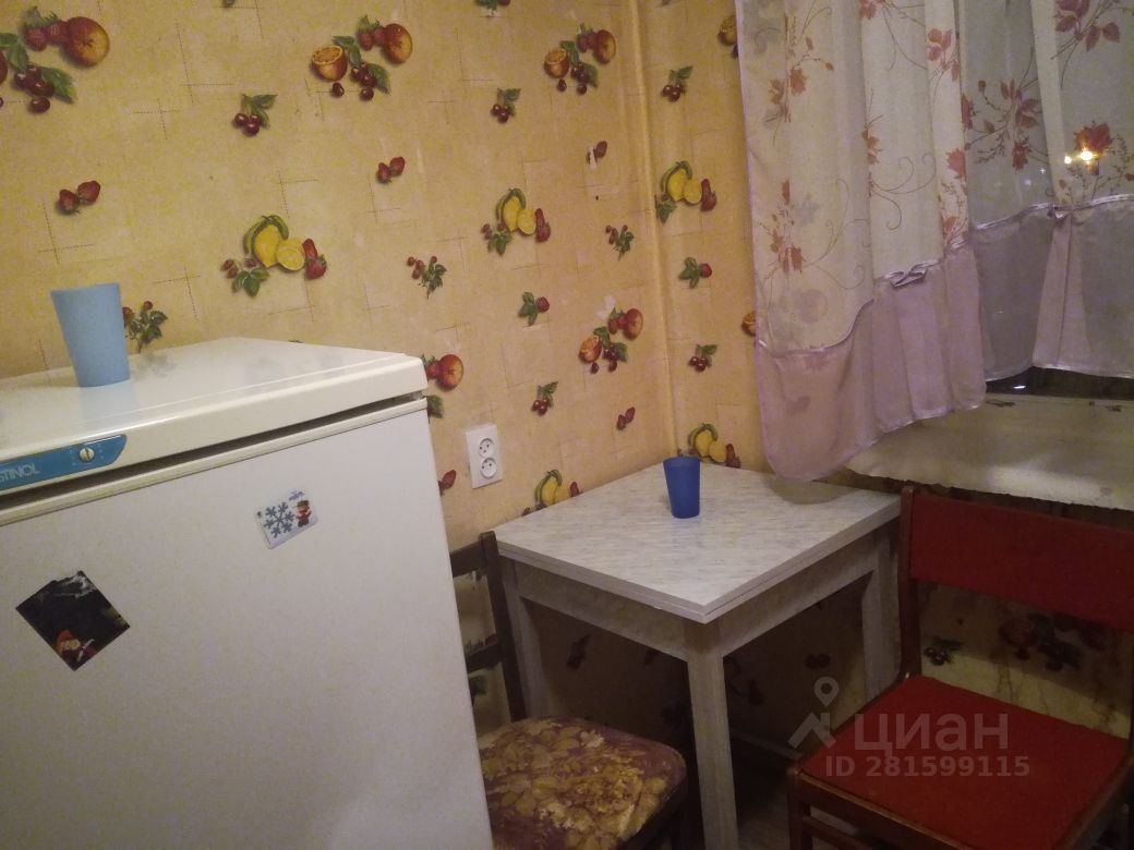 Аренда 2-комн квартиры на вторичном рынке Серпухов, Осенняя улица, 29