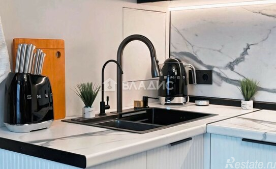 Продажа 1-комн квартиры на вторичном рынке улица Корнейчука,  д. 27