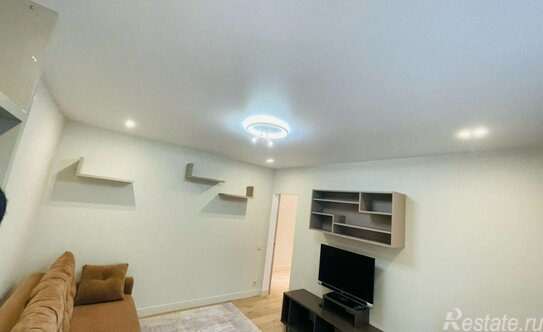 Аренда 3-комн квартиры на вторичном рынке ул Маршала Тухачевского,  д. 14,  к. 1