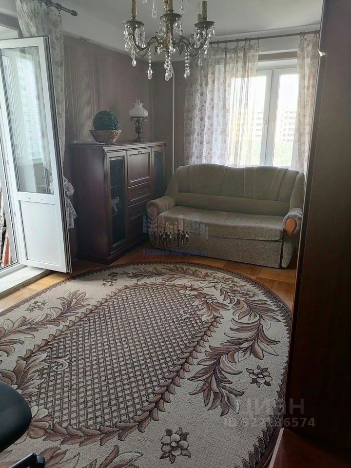 Продажа 4-комн квартиры на вторичном рынке улица Шаврова, 27