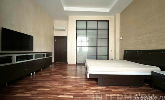 Аренда 4-комн квартиры на вторичном рынке Сергиевский Б. пер,  д. 5