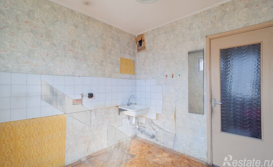 Продажа 2-комн квартиры на вторичном рынке Спасский пер,  д. 4