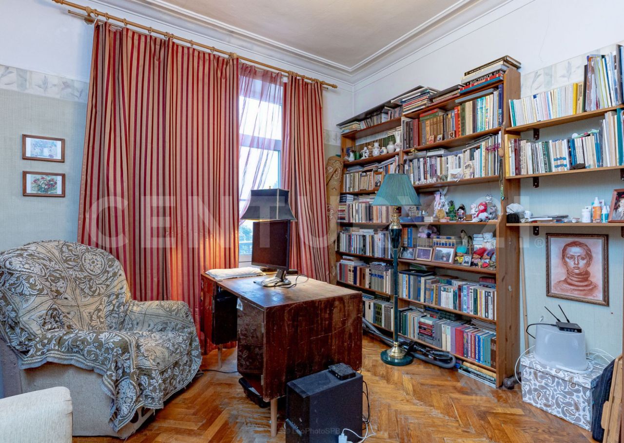 Продажа 2-комн квартиры на вторичном рынке улица Союза печатников, 6