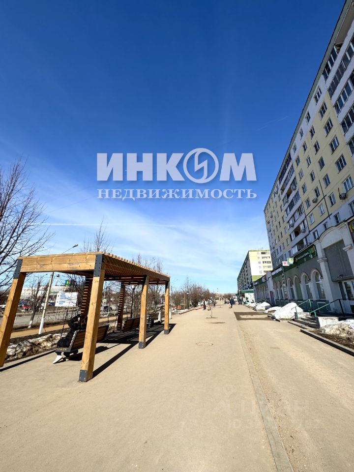 Продажа 2-комн квартиры на вторичном рынке Имени А.М. Маркова мкр,  д. 2