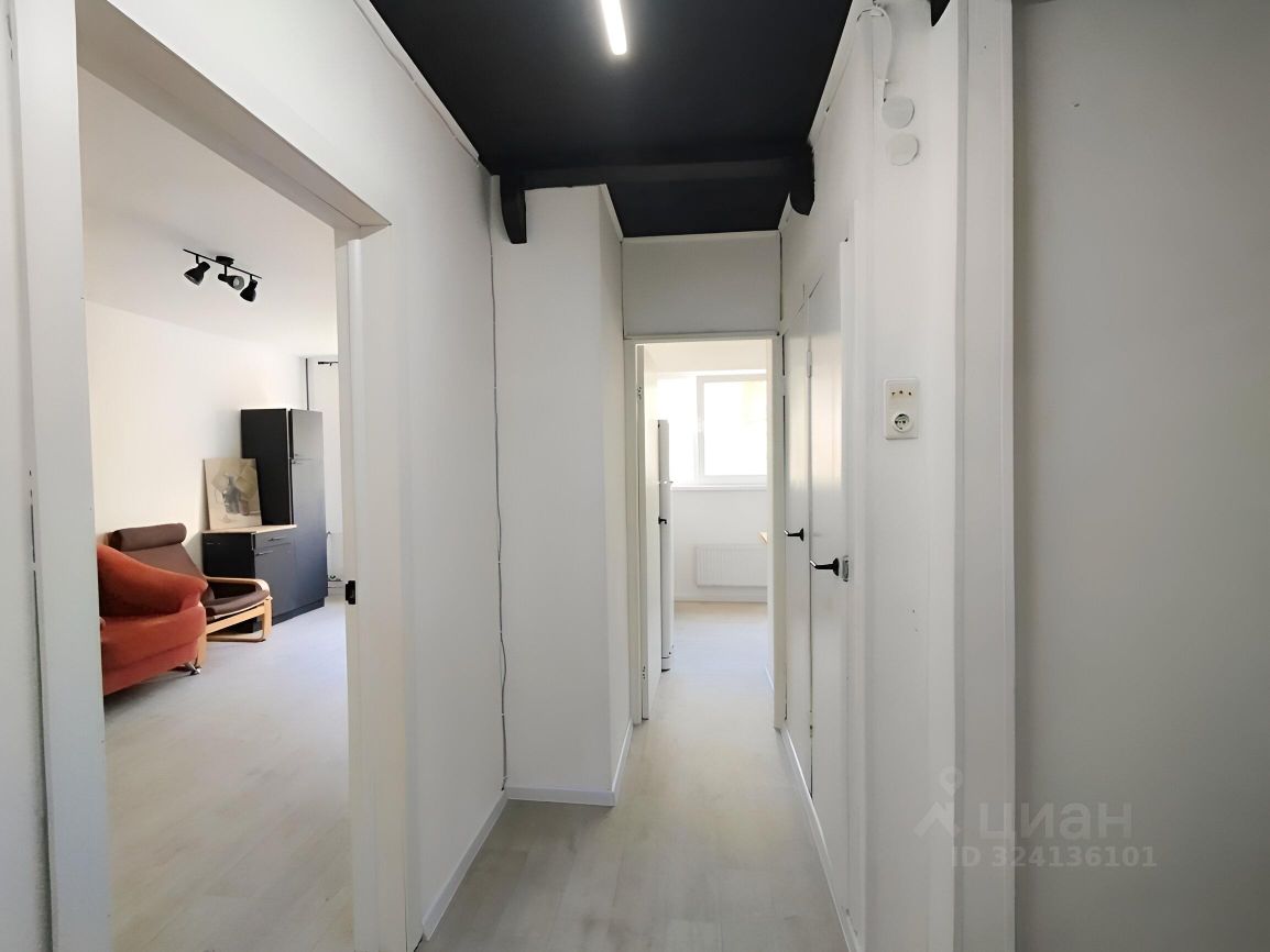 Продажа 1-комн квартиры на вторичном рынке Светлановский проспект, 101