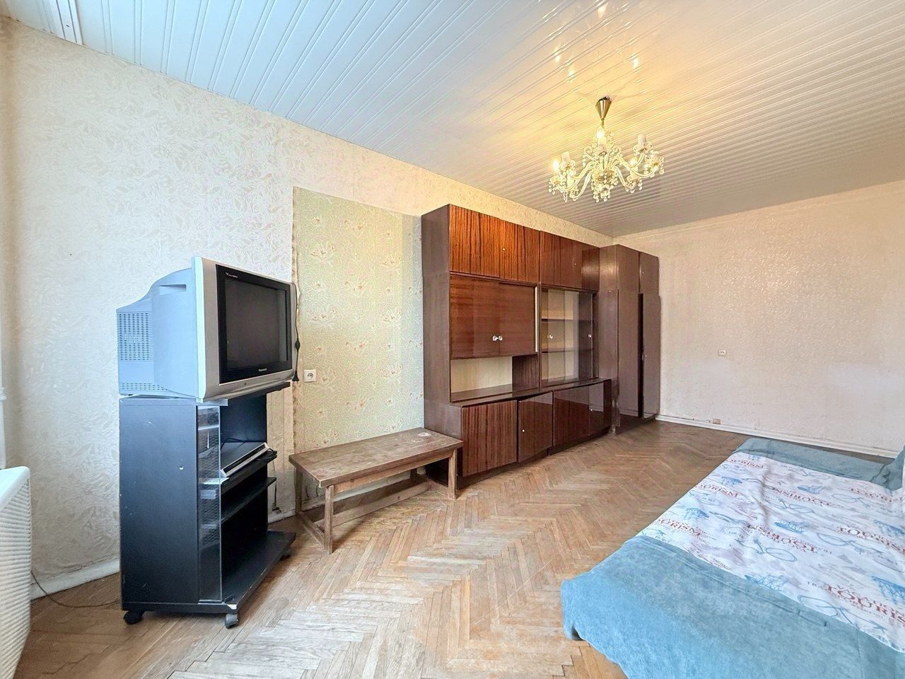 Продажа 2-комн квартиры на вторичном рынке проспект Космонавтов, 19К1