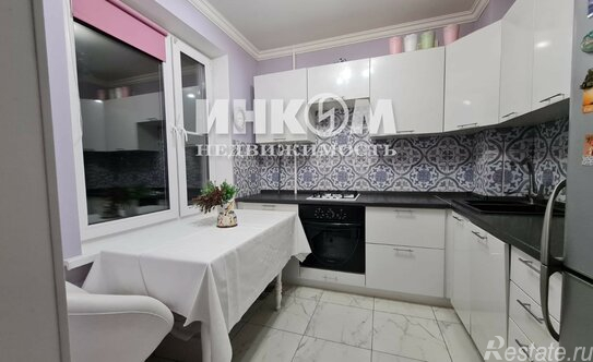 Продажа 3-комн квартиры на вторичном рынке Кленовый бульвар,  д. 22