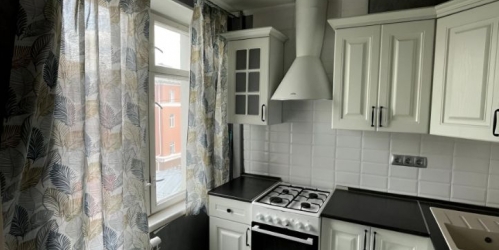 2-комн квартира улица Трёхгорный Вал,  д. 24