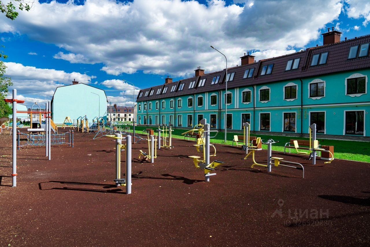 Продажа 5-комн квартиры на вторичном рынке д. Новосаратовка, Жилой комплекс Невская усадьба, 56Б