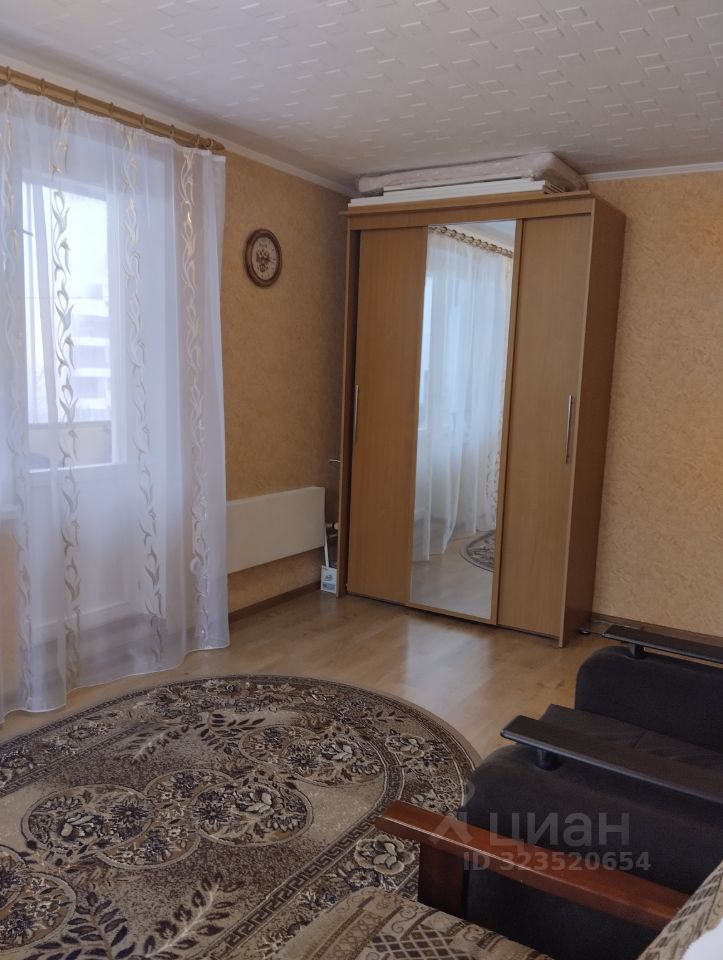 Продажа 1-комн квартиры на вторичном рынке Енисейская улица, 24