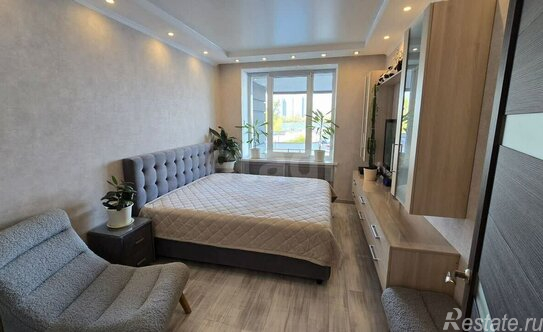 Продажа 3-комн квартиры на вторичном рынке Рыбацкий пр-кт,  д. 18,  к. 2