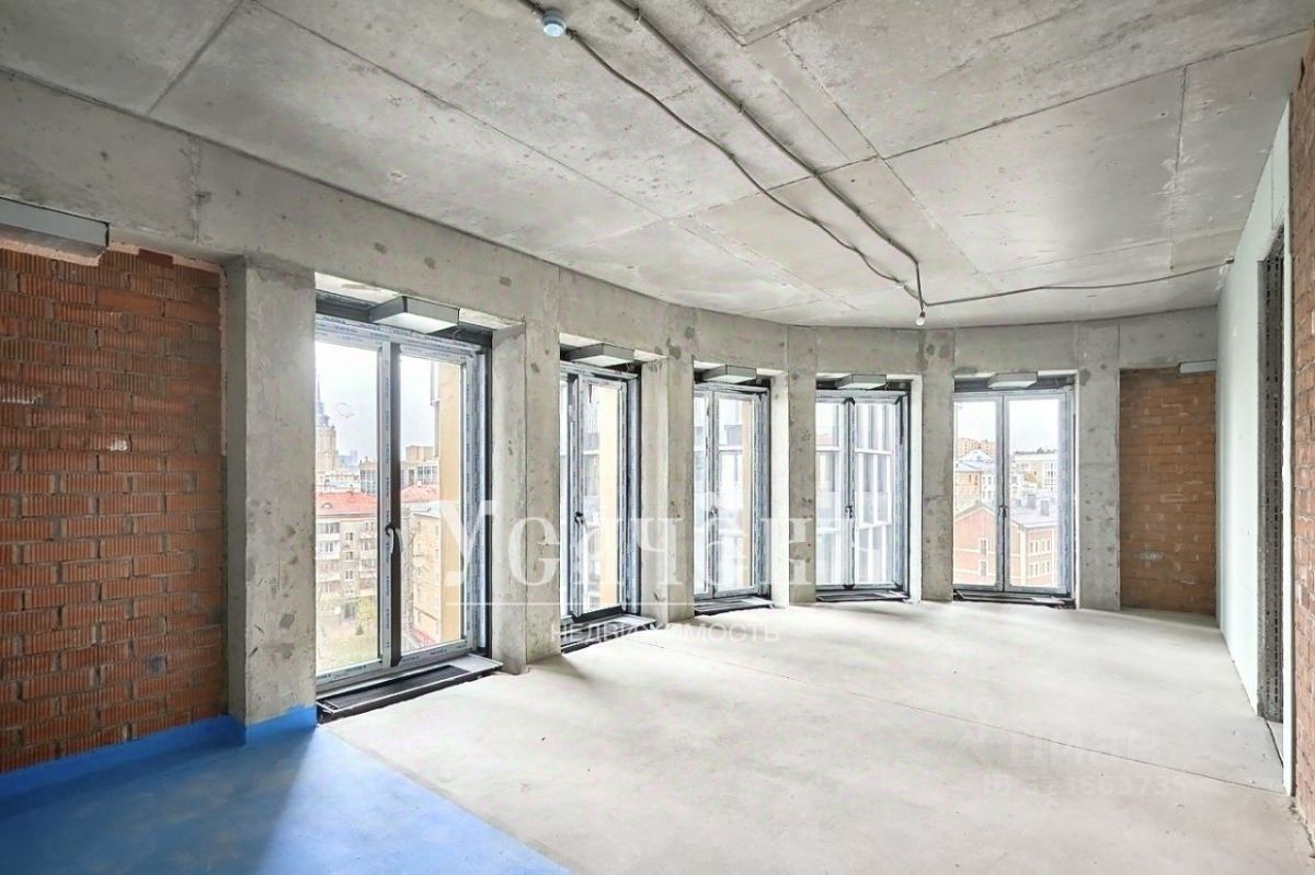 Продажа 3-комн квартиры на вторичном рынке Дружинниковская улица, 15