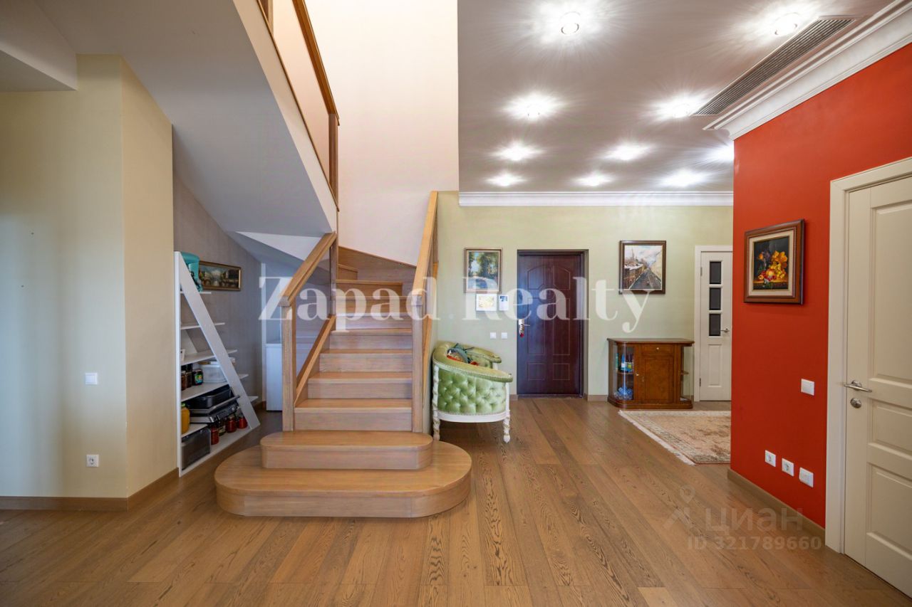 Продажа 5-комн квартиры на вторичном рынке улица Кутузова, 11К4