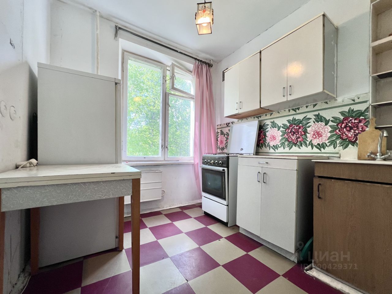 Аренда 2-комн квартиры на вторичном рынке Окская улица, 36К4