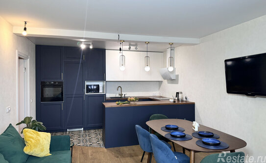 Продажа 3-комн квартиры на вторичном рынке Екатерининский пр-кт,  д. 2