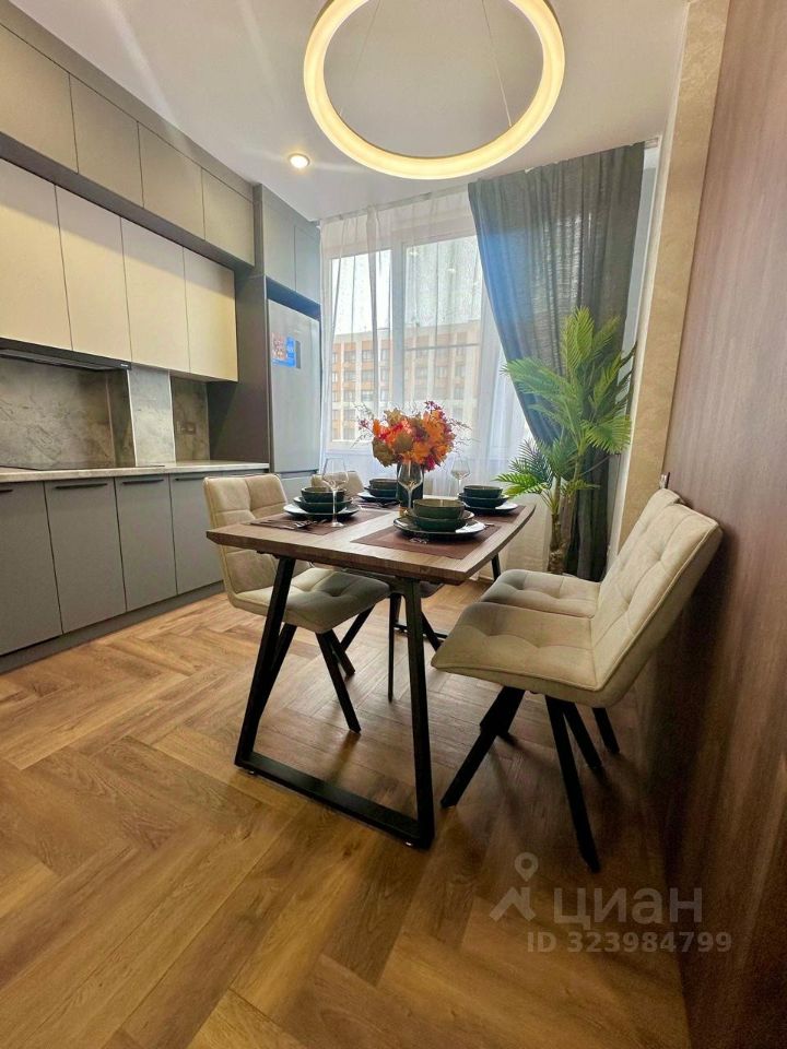 Аренда 1-комн квартиры на вторичном рынке Новоивановское пгт, бульвар Эйнштейна, 2