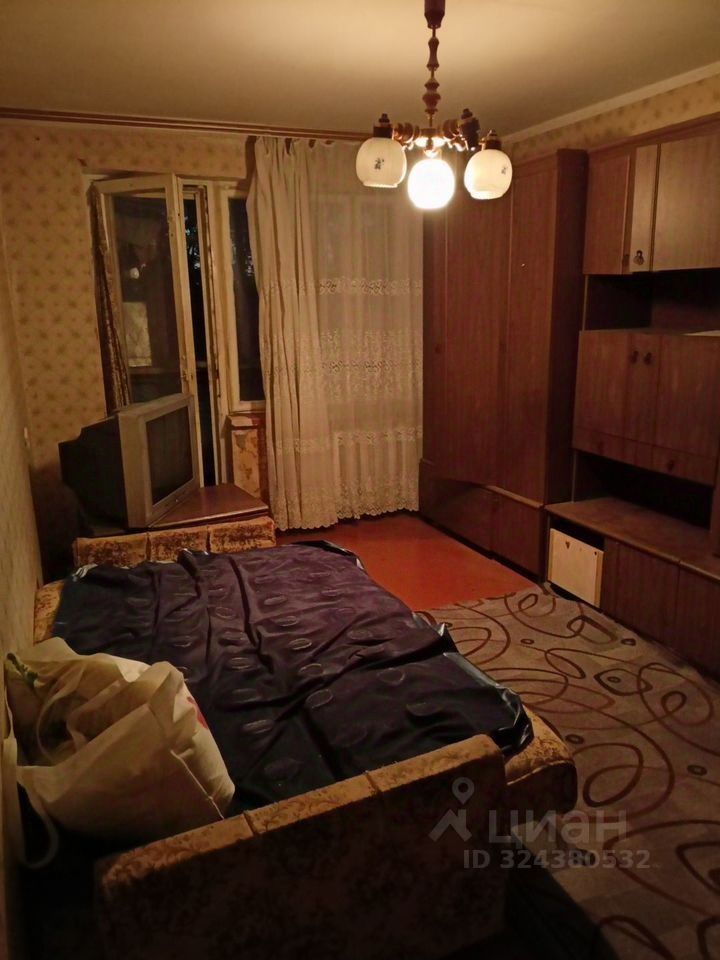 Продажа 3-комн квартиры на вторичном рынке пос. Сергиевский, улица Центральная, 38