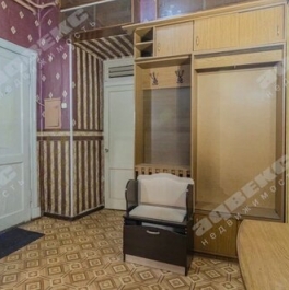 Продажа 3-комн квартиры на вторичном рынке Конюшенный пер,  д. 1/6