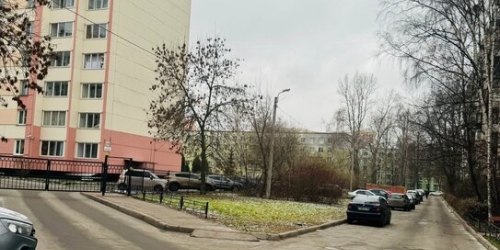 2-комн квартира улица Бурцева,  д. 20