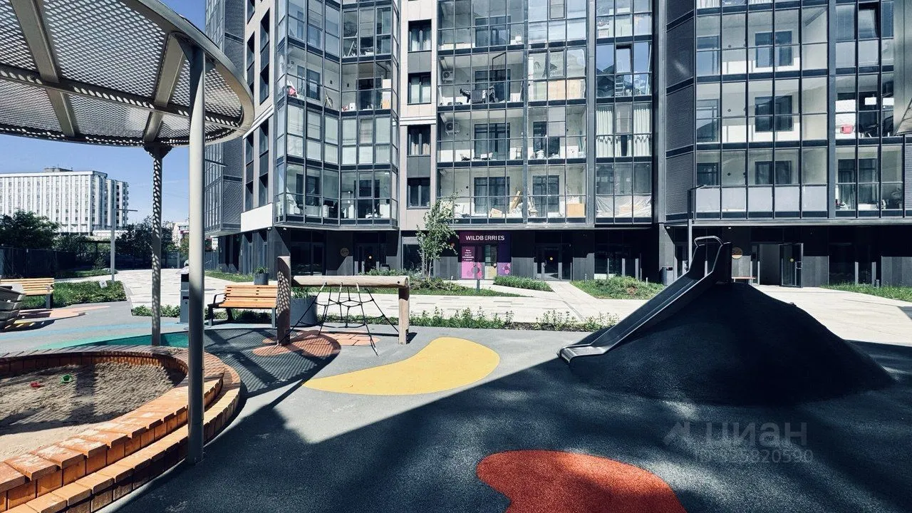 Продажа 1-комн квартиры на вторичном рынке улица Беринга, 27к6