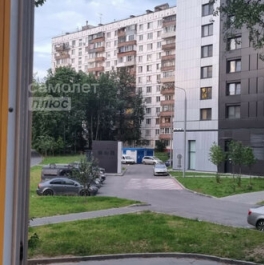 Продажа 2-комн квартиры на вторичном рынке Парковая 16-я ул,  д. 10