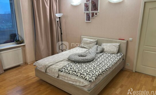 Продажа 2-комн квартиры на вторичном рынке Луначарского пр-кт,  д. 94,  к. 1