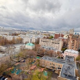 Продажа 2-комн квартиры на вторичном рынке Полянка Б. ул