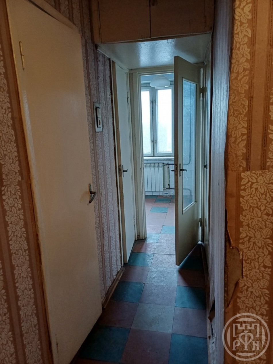 Продажа 2-комн квартиры на вторичном рынке Петергоф г., Чебышевская ул. ,  д. 4,  к. 3