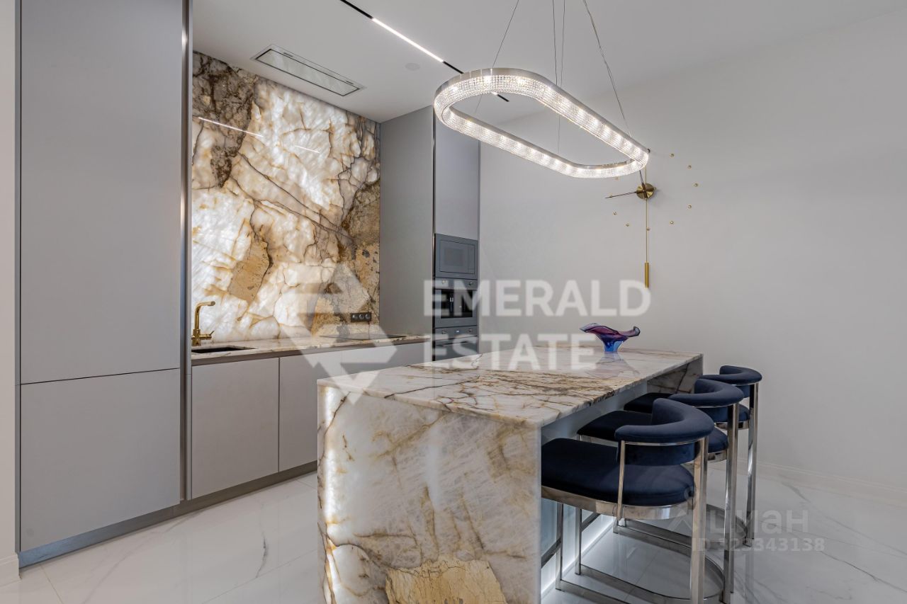 Продажа 2-комн квартиры на вторичном рынке 2-я Брестская улица, 6