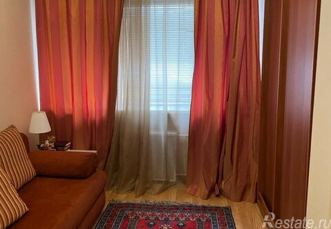 Продажа 3-комн квартиры на вторичном рынке Конюшковский Б. пер,  д. 27А