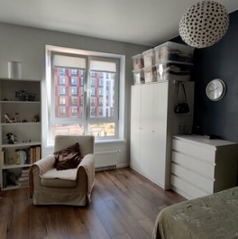 Продажа 1-комн квартиры на вторичном рынке Гатчина, б-р Авиаторов,  д. 3,  к. 3