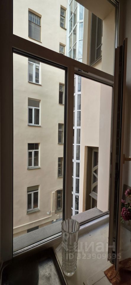 Продажа 3-комн квартиры на вторичном рынке Большой Казачий переулок, 9