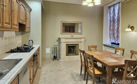 Аренда 4-комн квартиры на вторичном рынке Караванная улица,  д. 16/14