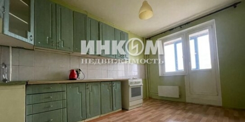 2-комн квартира ул Маршала Савицкого,  д. 12,  к. 1