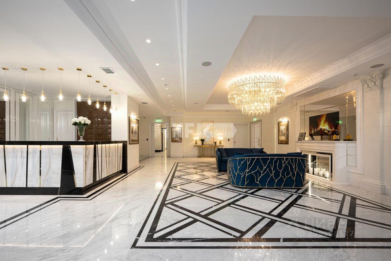 Продажа 3-комн квартиры на вторичном рынке набережная Воскресенская, 32