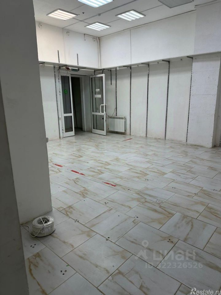 Аренда торгового помещения улица Римского-Корсакова,  д. 8
