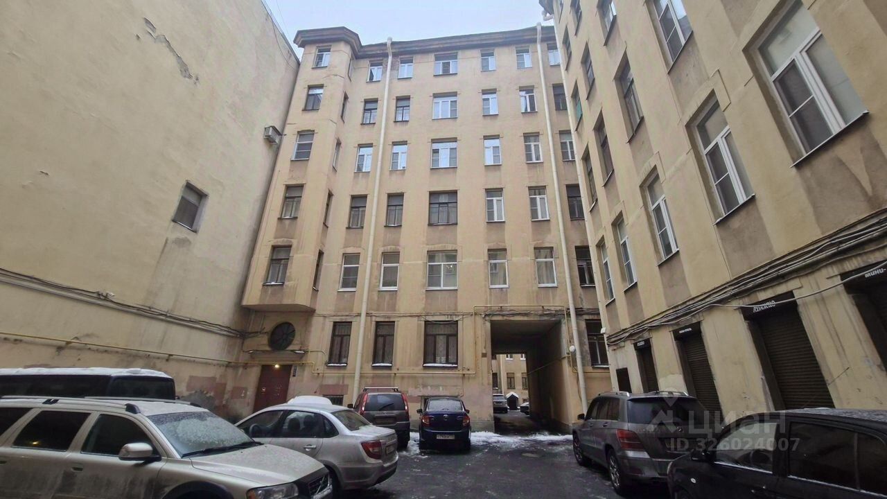 Продажа 4-комн квартиры на вторичном рынке Коломенская улица, 13