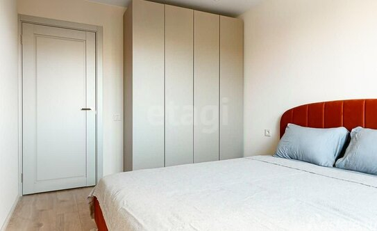 Продажа 2-комн квартиры на вторичном рынке улица Брянцева,  д. 12