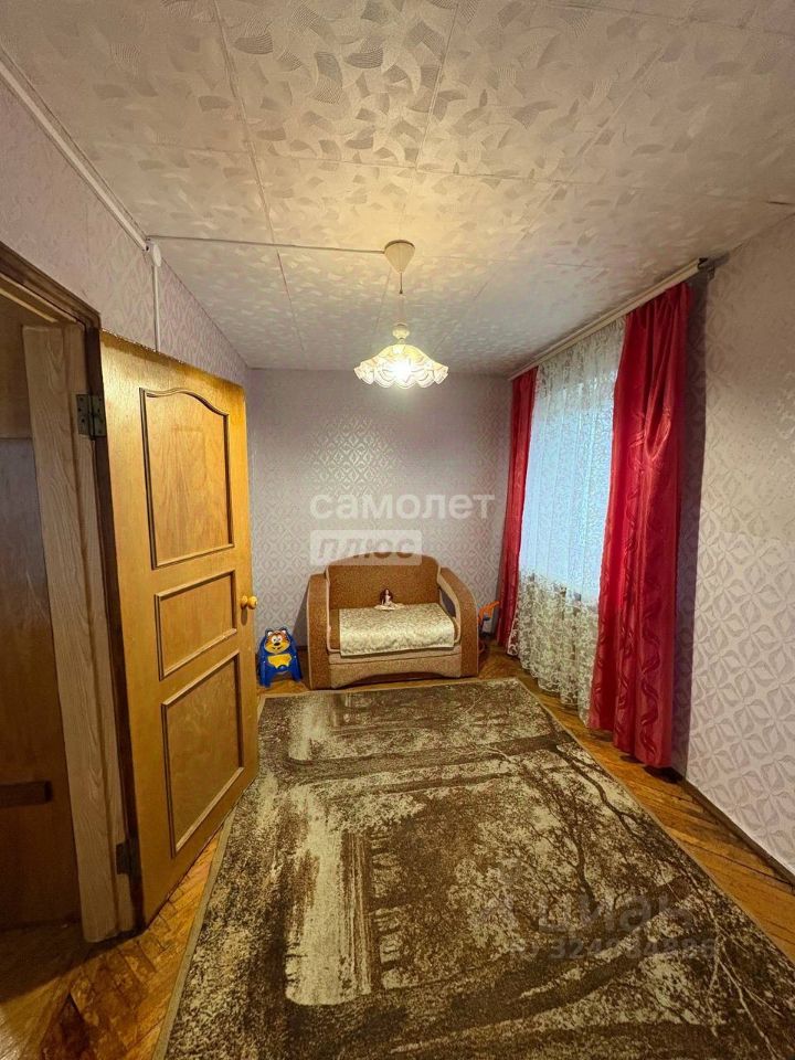Продажа 2-комн квартиры на вторичном рынке Клин, улица Лавровская дорога, 2