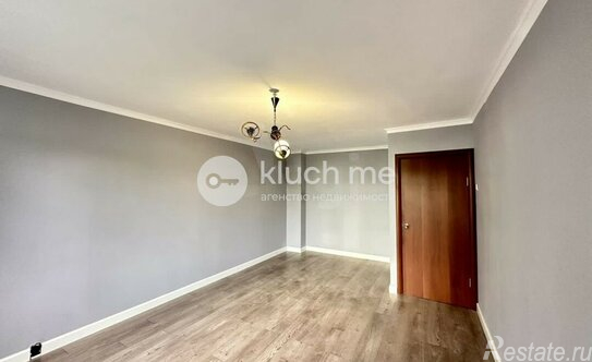 Продажа 1-комн квартиры на вторичном рынке Ангарская улица,  д. 37/18