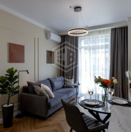Продажа 2-комн квартиры на вторичном рынке улица Академика Королёва,  д. 13