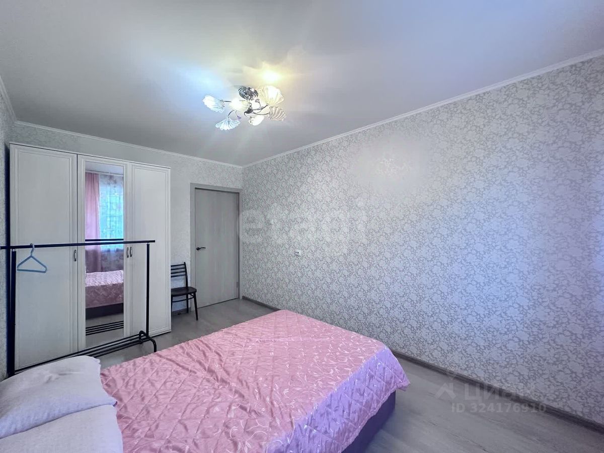 Продажа 3-комн квартиры на вторичном рынке улица Ивана Фомина, 7К1