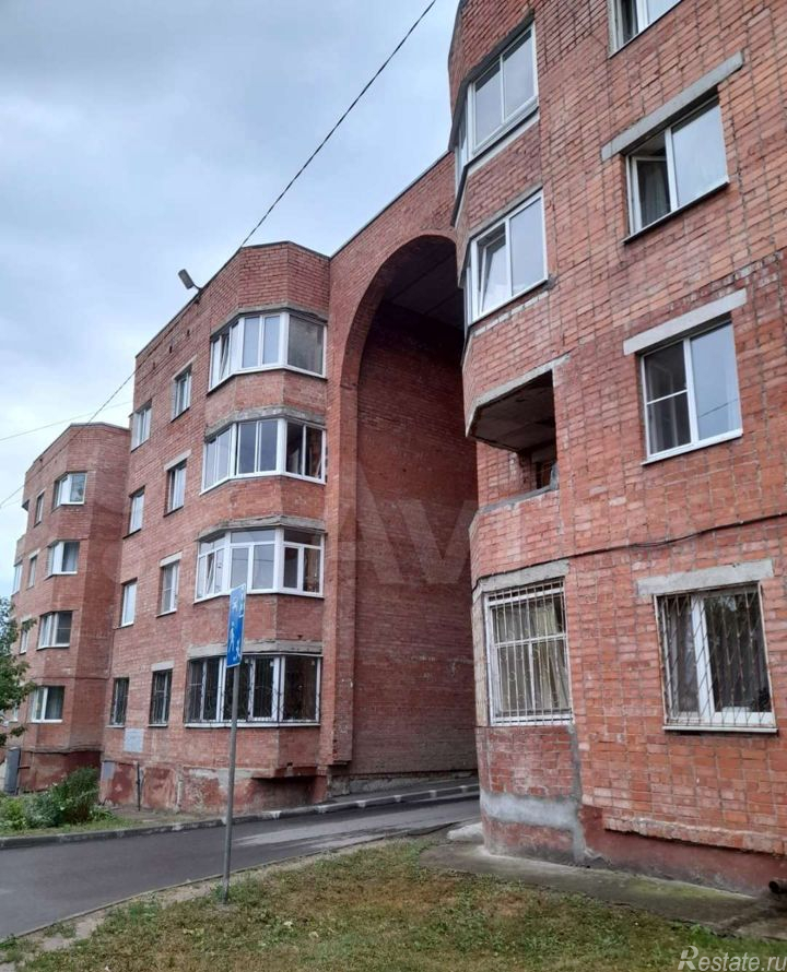 Продажа 3-комн квартиры на вторичном рынке Серпухов, Кожевенная улица,  д. 3