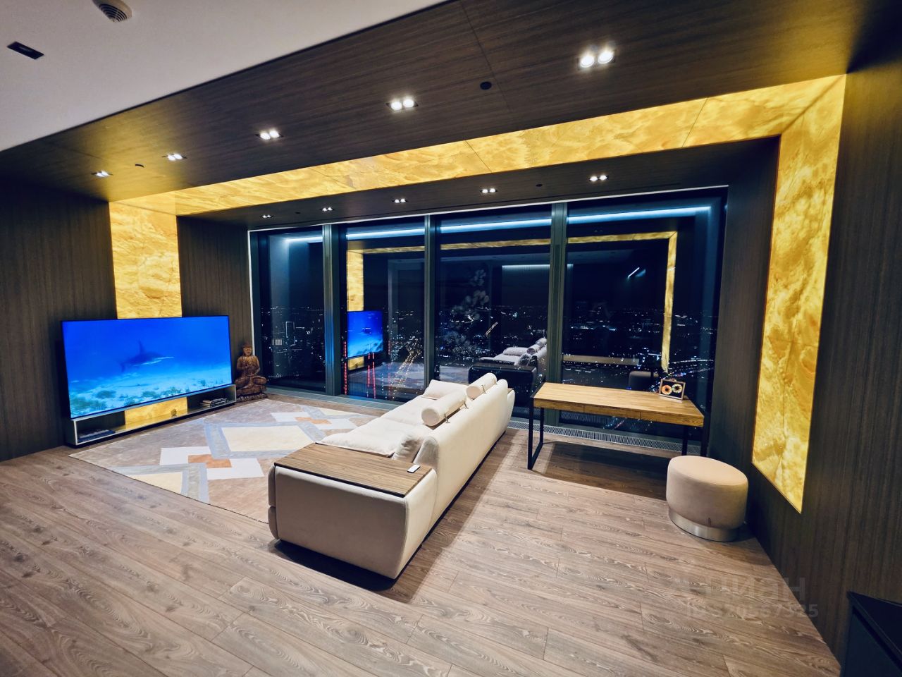 Продажа 2-комн квартиры на вторичном рынке 1-й Красногвардейский проезд, 22с1