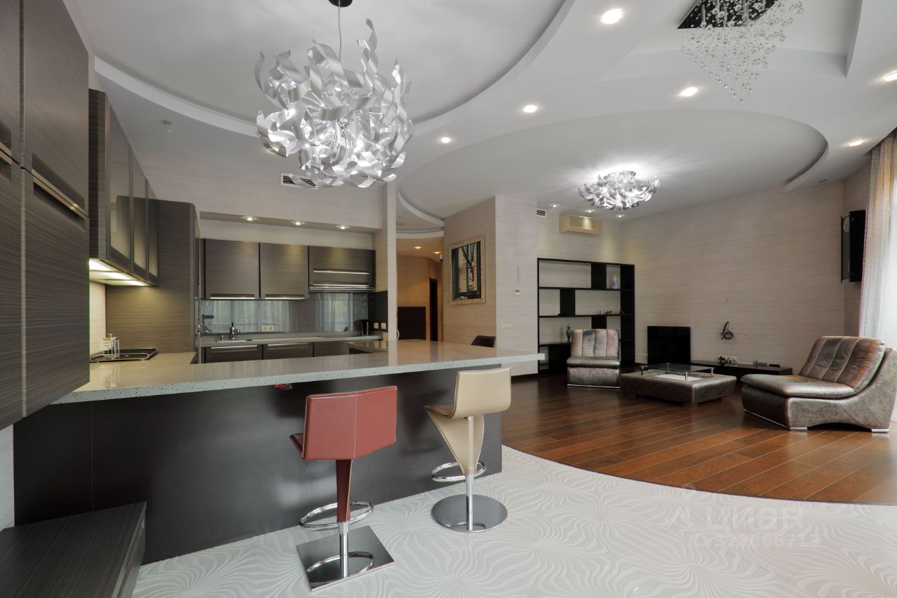 Продажа 3-комн квартиры на вторичном рынке Староволынская улица, 15к1